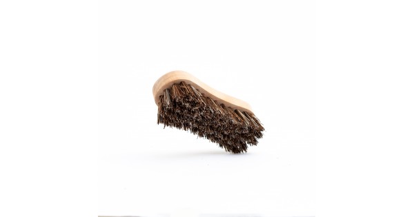 b7cc-stiff-scrubbing-brush-01-