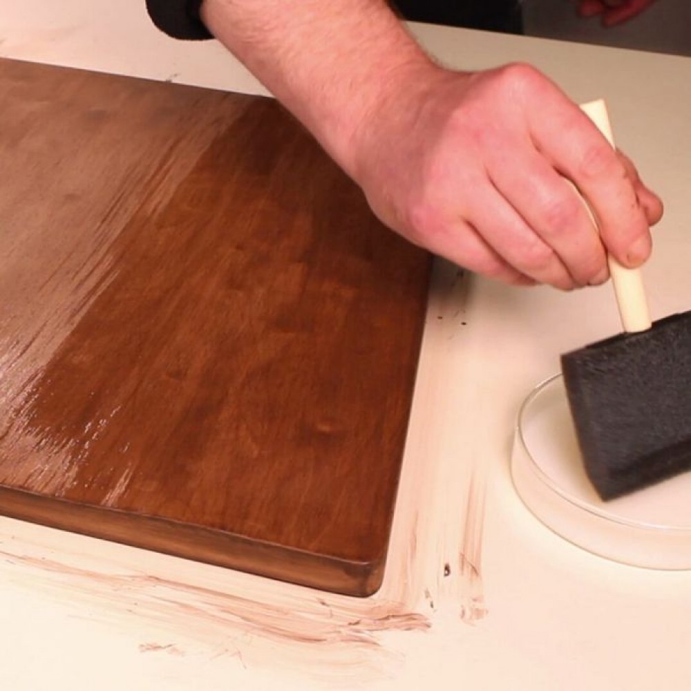 Extra Tough Interior Wood Varnish